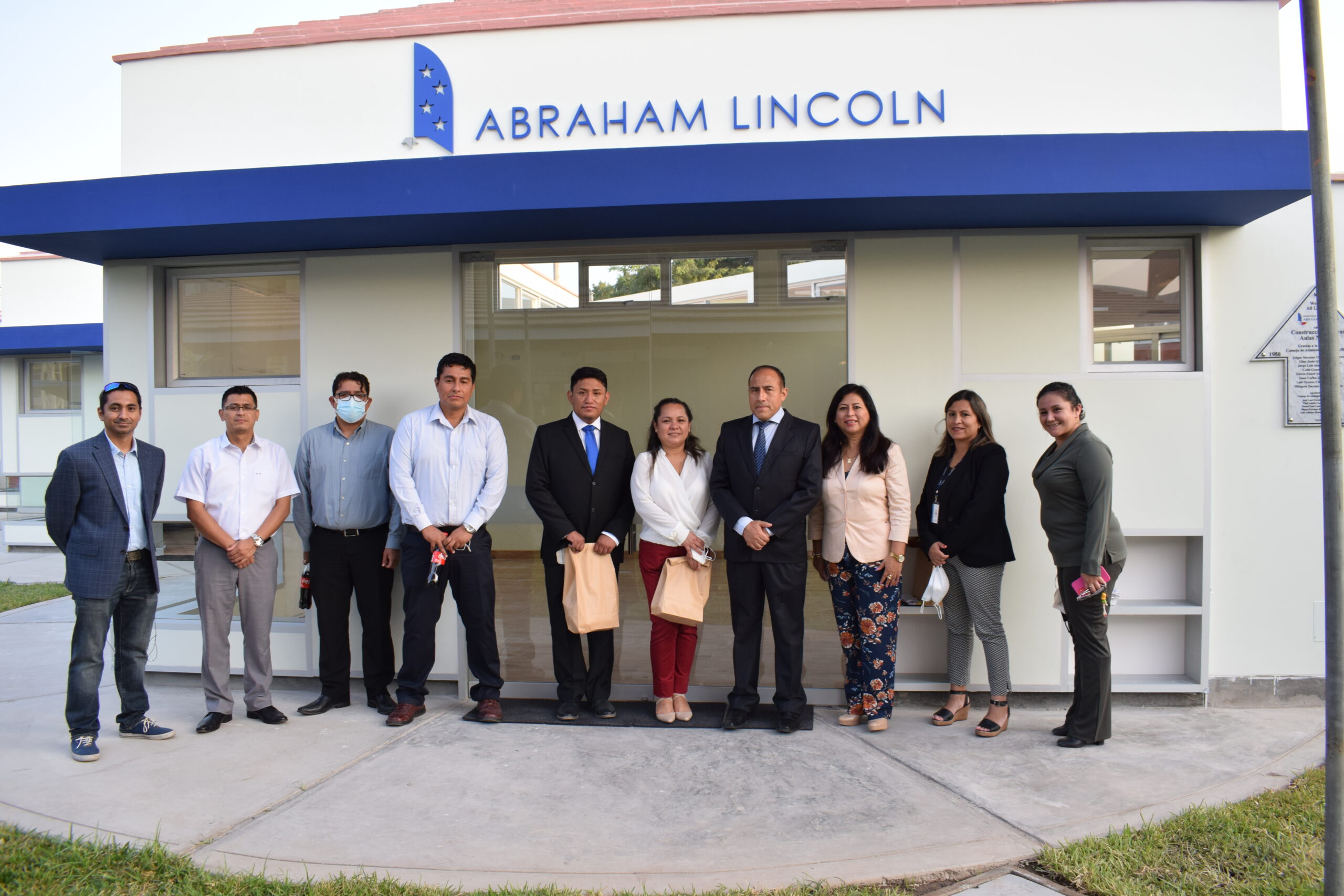 Read more about the article Inauguración aulas Nursery